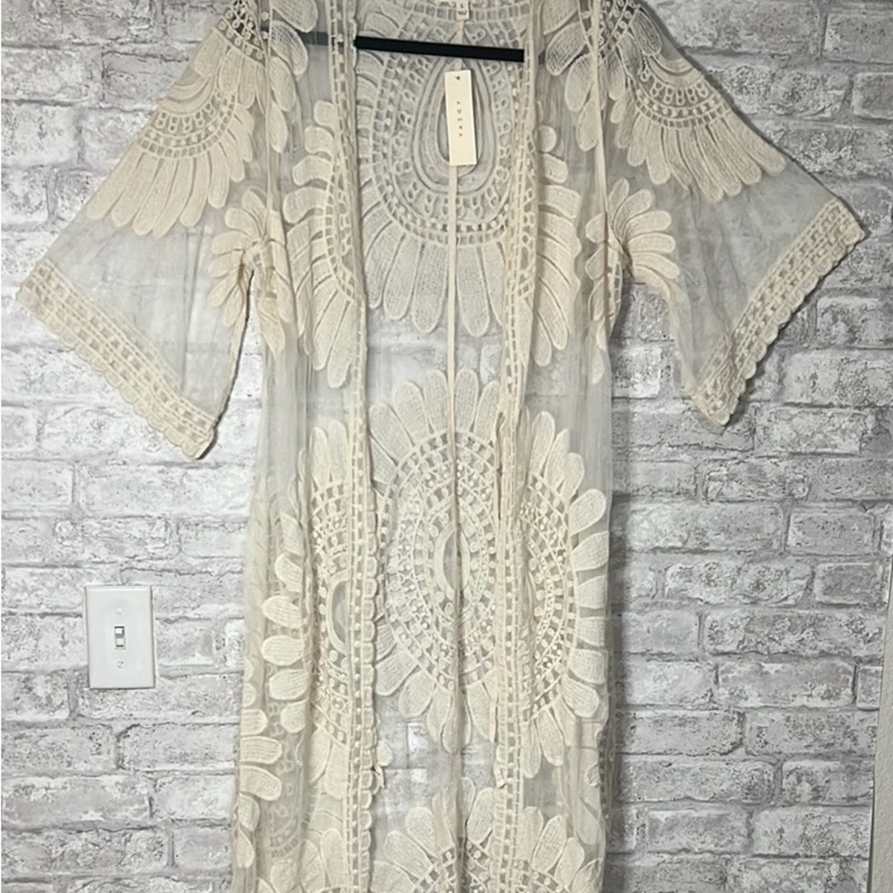 Adiva Cream Lace Overlay